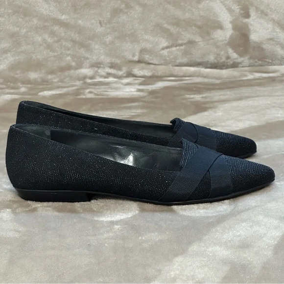 Stuart Weitzman Black Leather Flats Grosgrain Ribbon Black Studs Size 8.5 - Picture 1 of 10